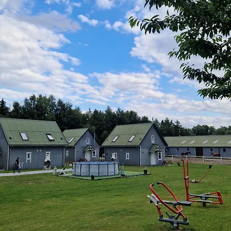 Domki Przy Stajni Rewal Exterior foto